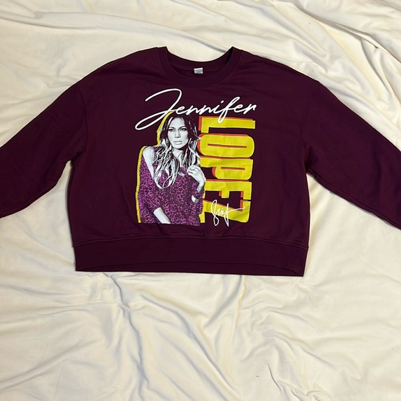 Jennifer Lopez crewneck - Picture 1 of 3